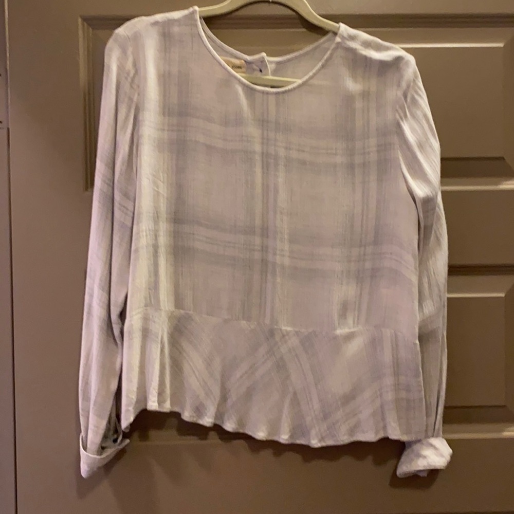 Grey and white plaid top